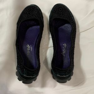 Sketchers size 8 EZ Flex flats
